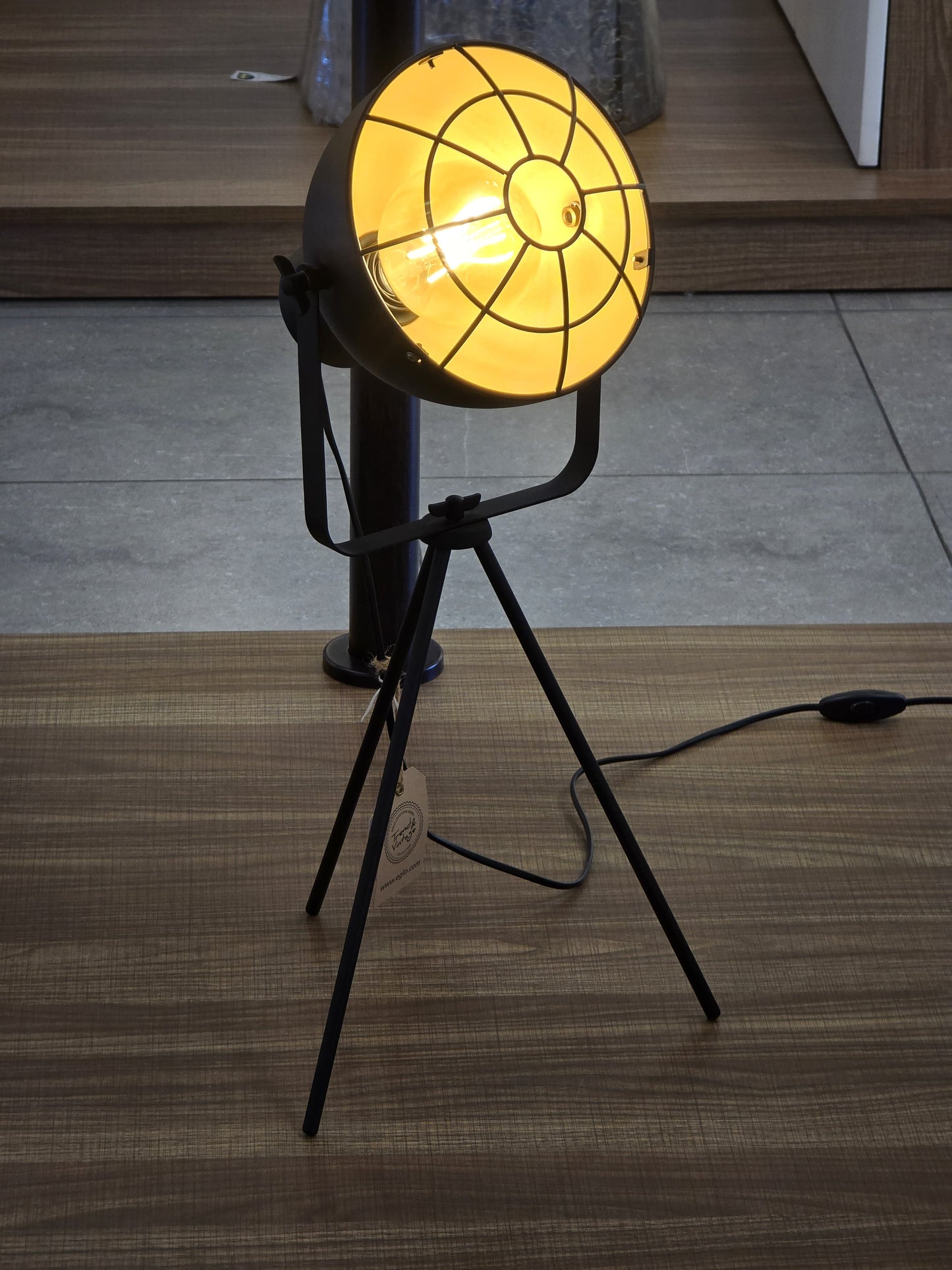 EG/49673 | EGLO CANNINGTON TABLE LAMP