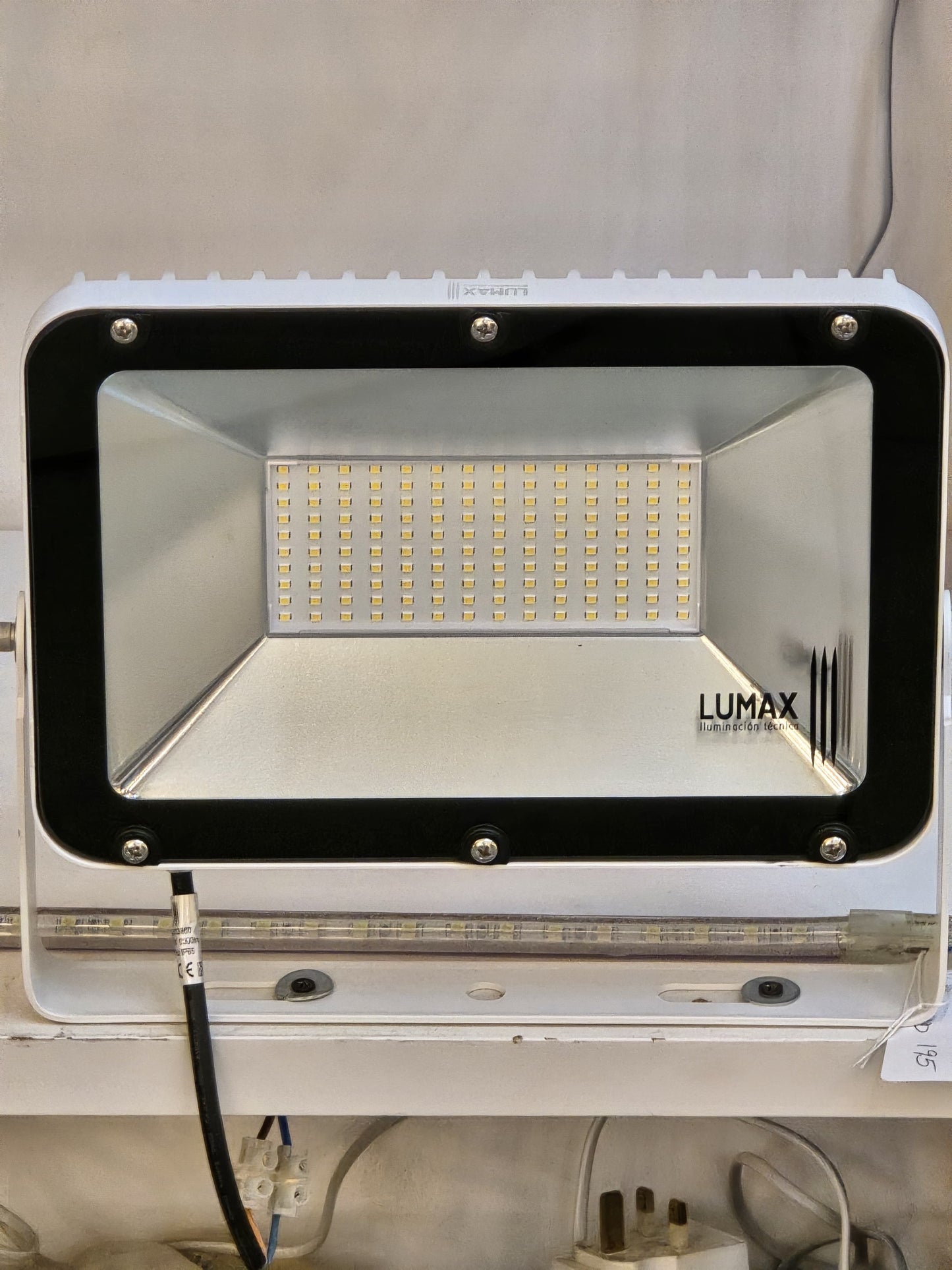 LX/113858 | LUMAX FLOOD LIGHT SMD LED 100W - WHITE