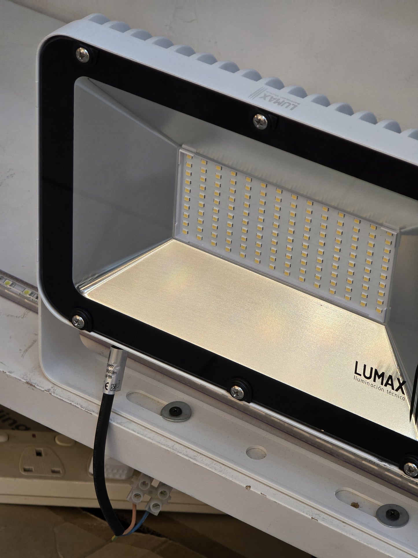 LX/113858 | LUMAX FLOOD LIGHT SMD LED 100W - WHITE