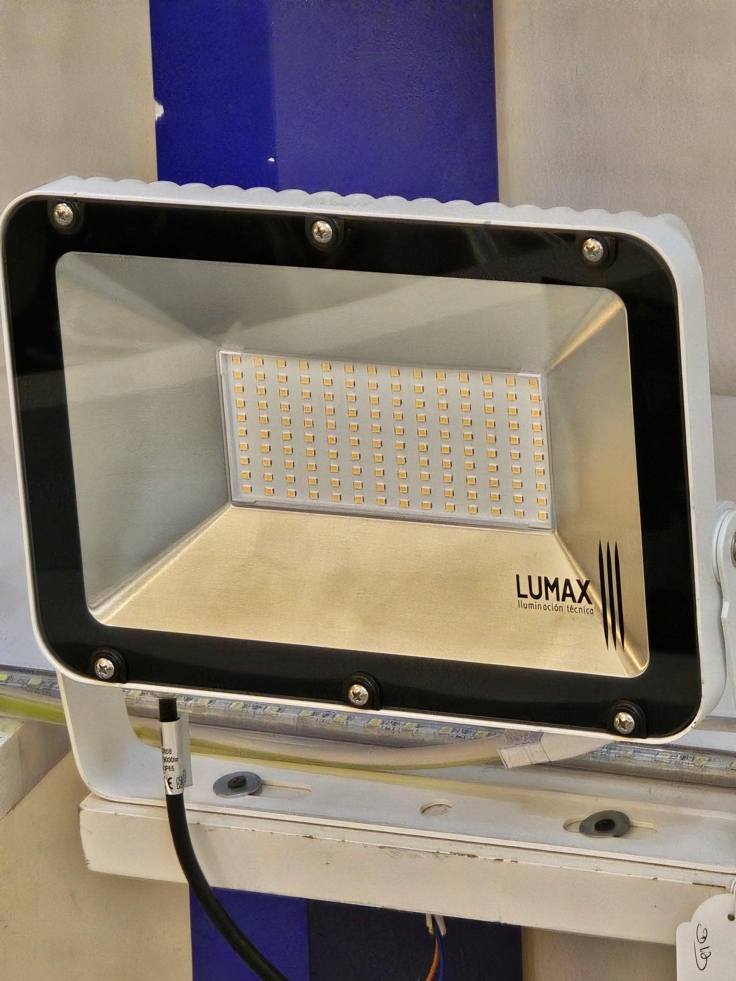 LX/113858 | LUMAX FLOOD LIGHT SMD LED 100W - WHITE