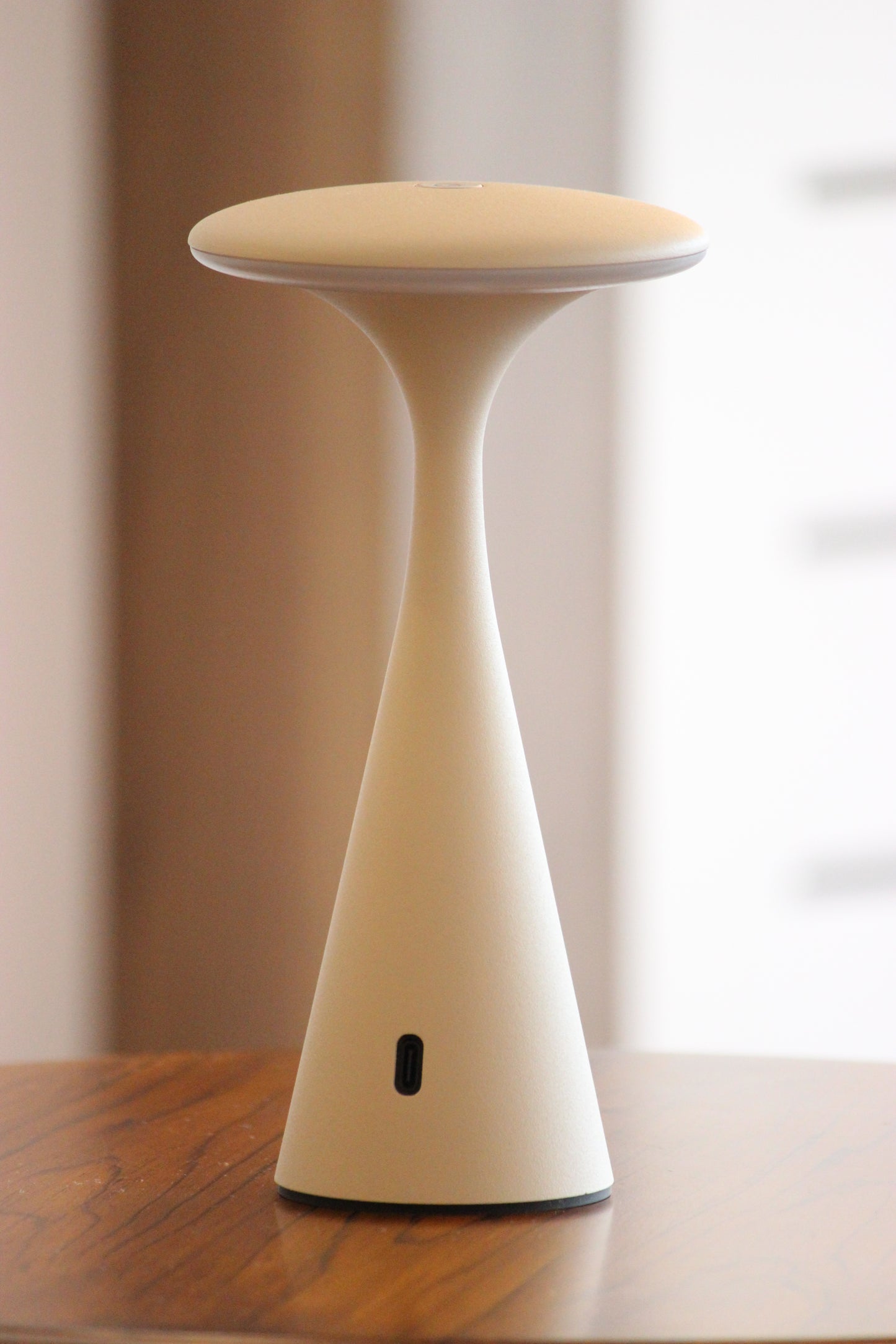 LUMAX TABLE LAMP